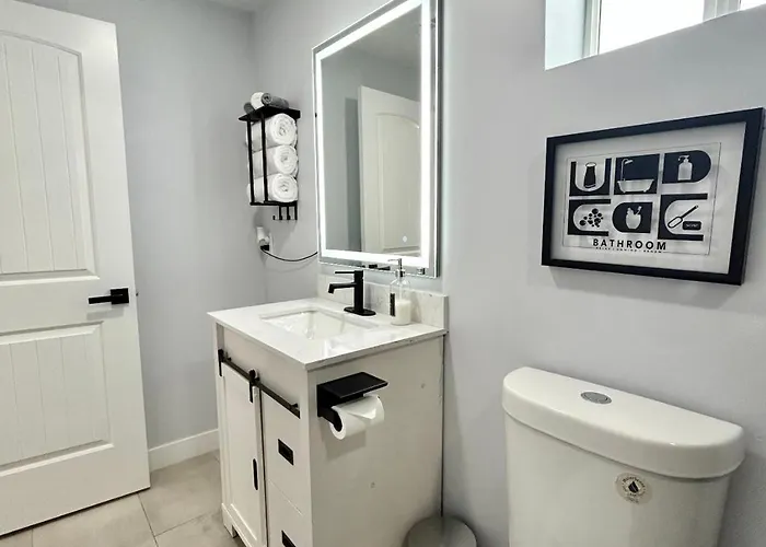Spacious Lux With Garage, Sleeps 12 Guests, *